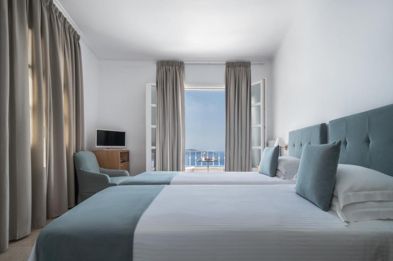 Atlantis Hotel Fira  Ngoại thất bức ảnh