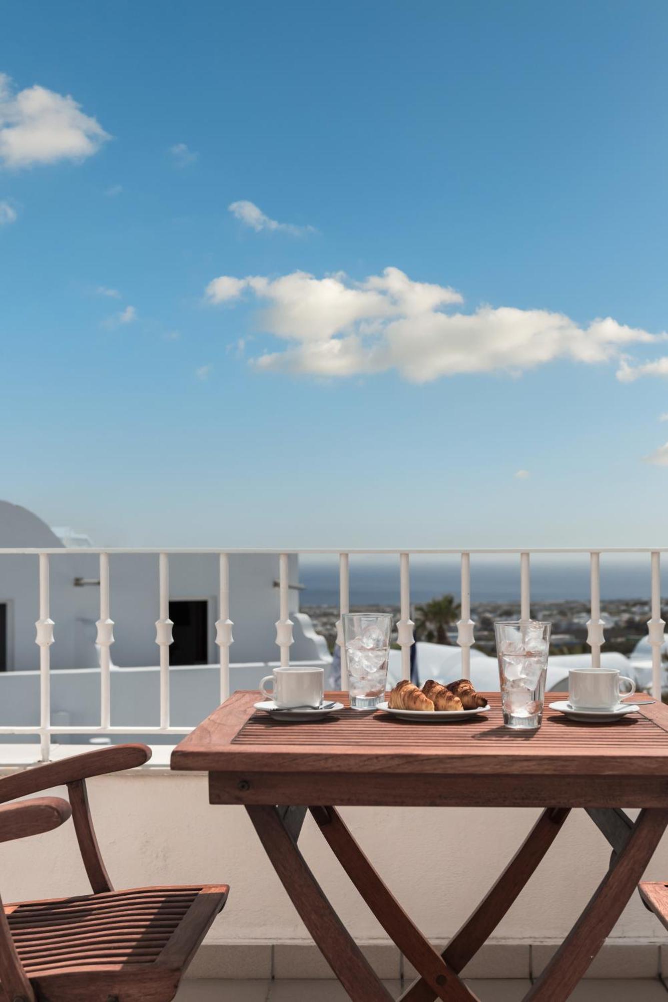 Atlantis Hotel Fira  Phòng bức ảnh